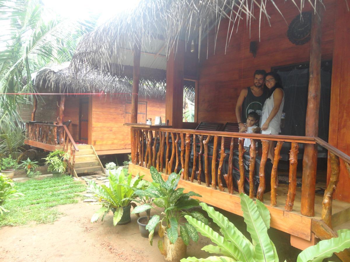 Hotel The Green Station Dikwella Exterior foto